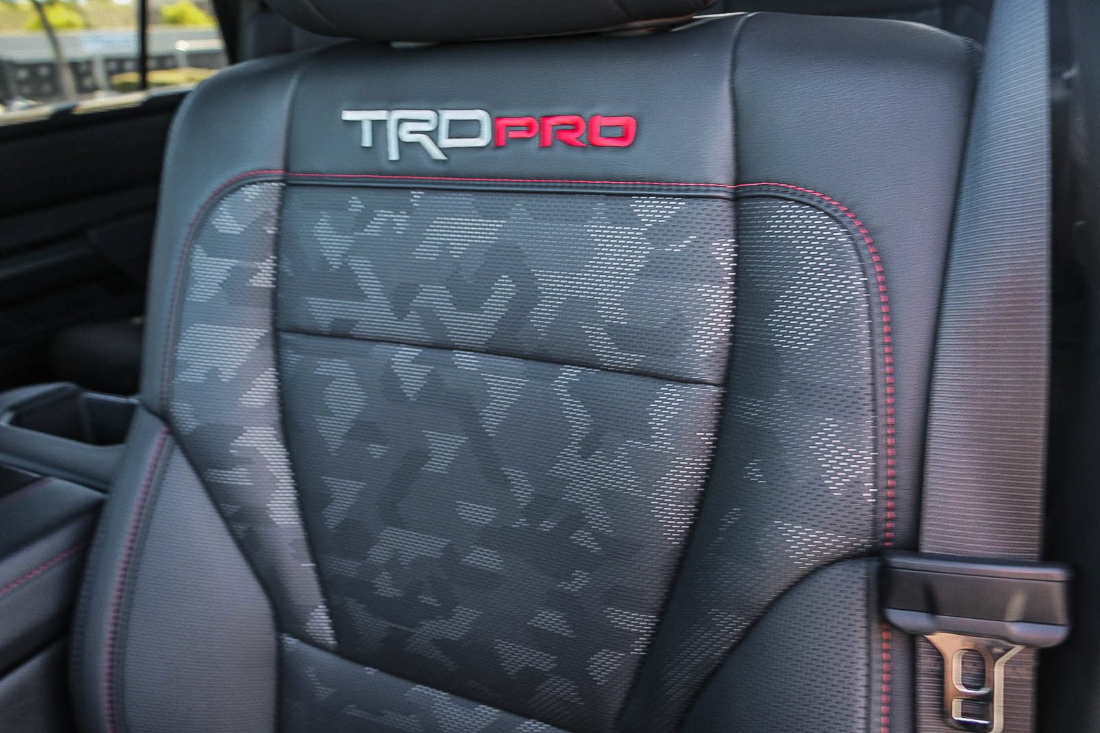 Used 2025 Toyota Sequoia TRD Pro AWD/4WD image 24