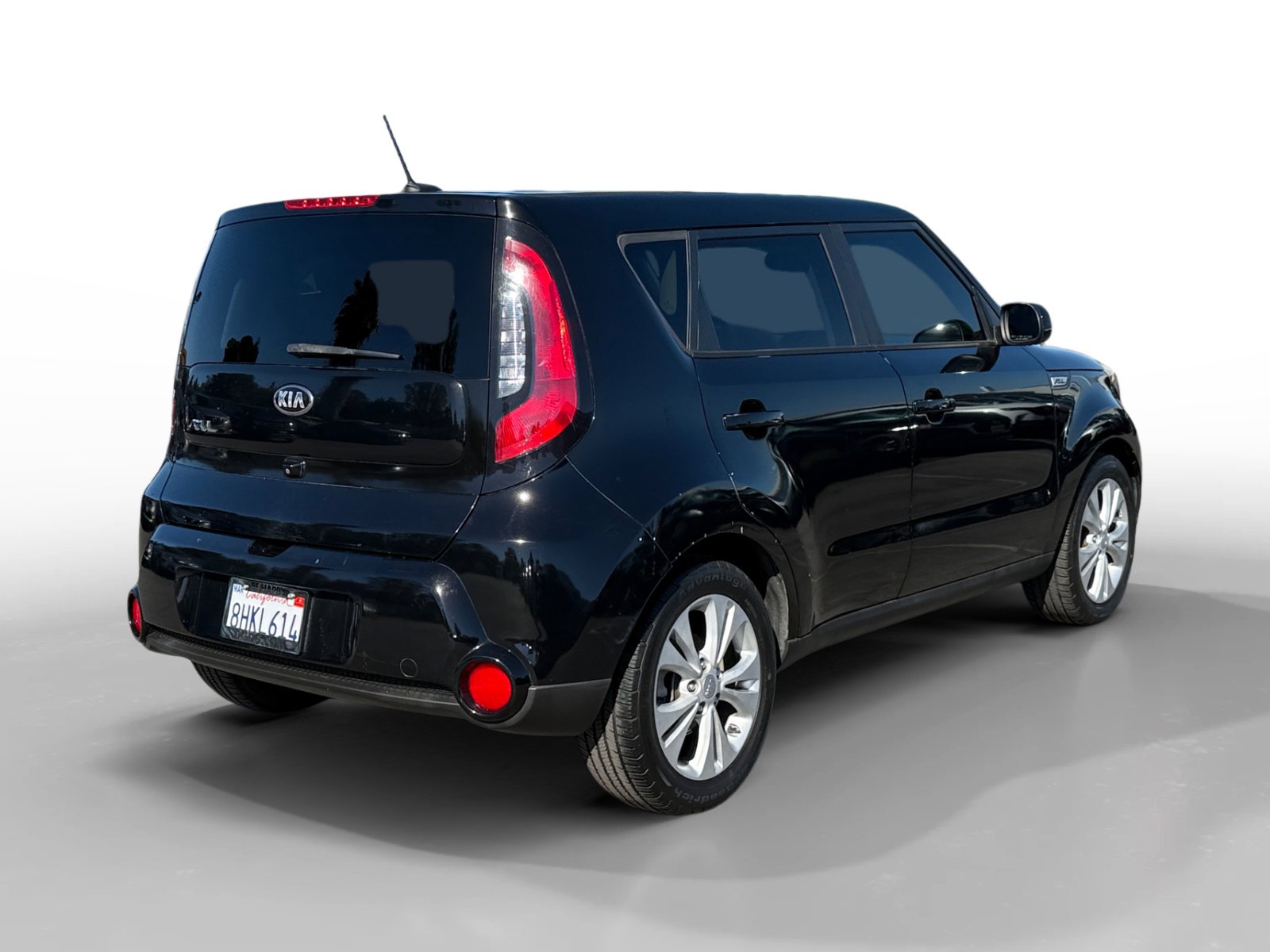 Used 2016 Kia Soul + image 5