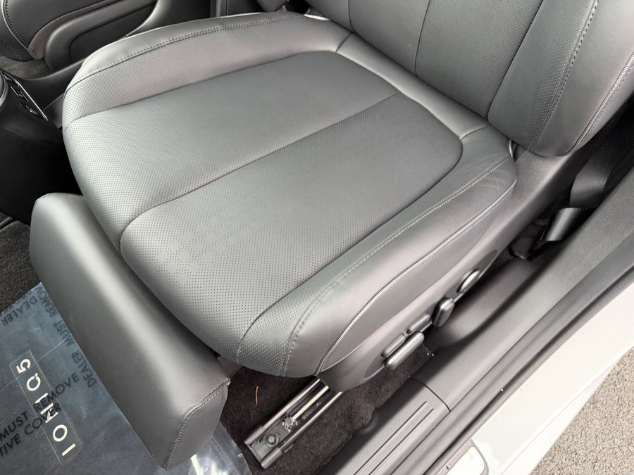 Used 2024 Hyundai Ioniq 5 Limited image 24