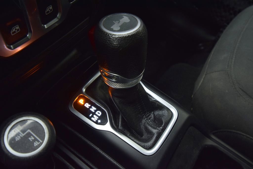 Used 2022 Jeep Wrangler Sport image 21