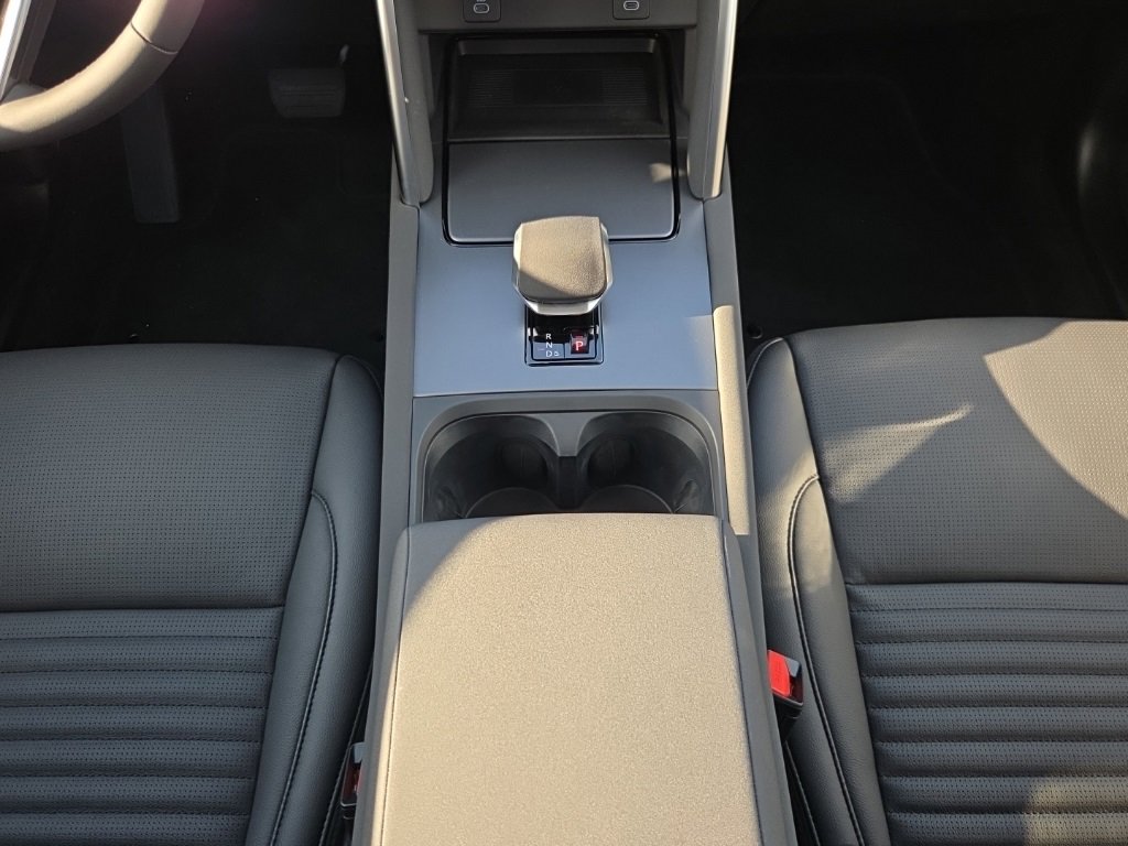 New 2025 Land Rover Discovery Sport S image 23