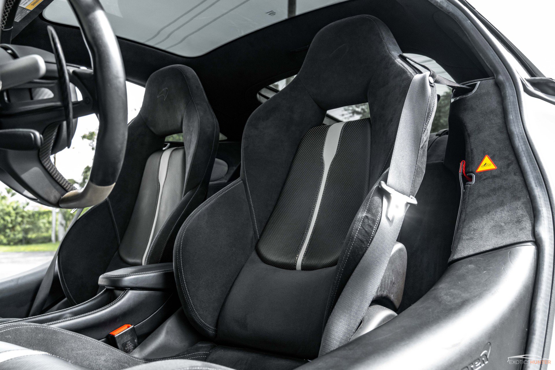 Used 2017 McLaren 570S image 8