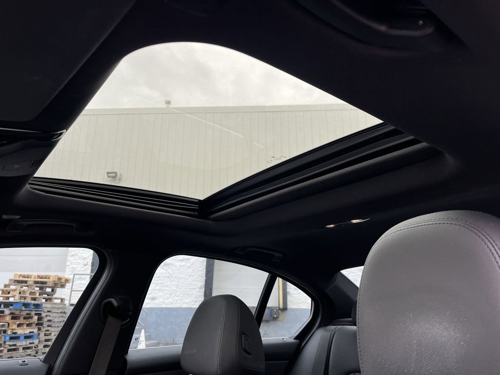 Used 2020 BMW 330i xDrive Sedan w/ Convenience Package image 20