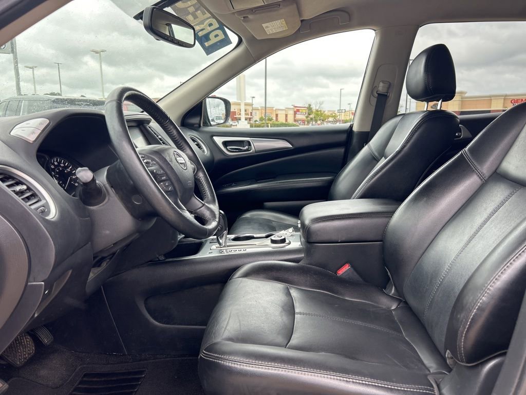 Used 2019 Nissan Pathfinder SL w/ Cargo Package image 15