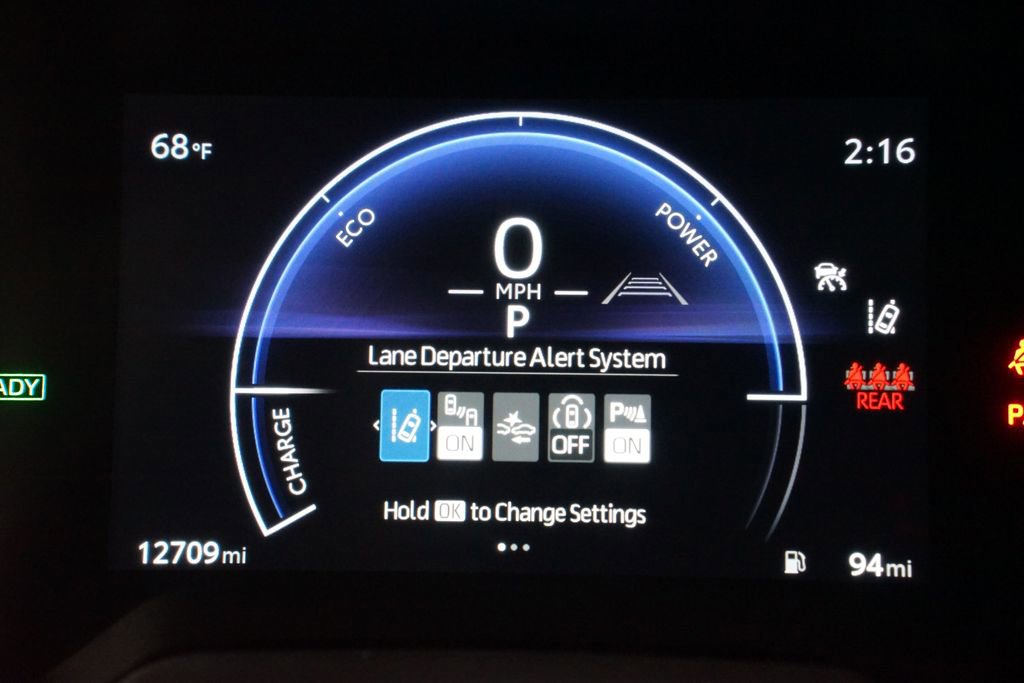 Used 2025 Toyota Corolla Cross AWD Hybrid w/ Convenience Package image 17