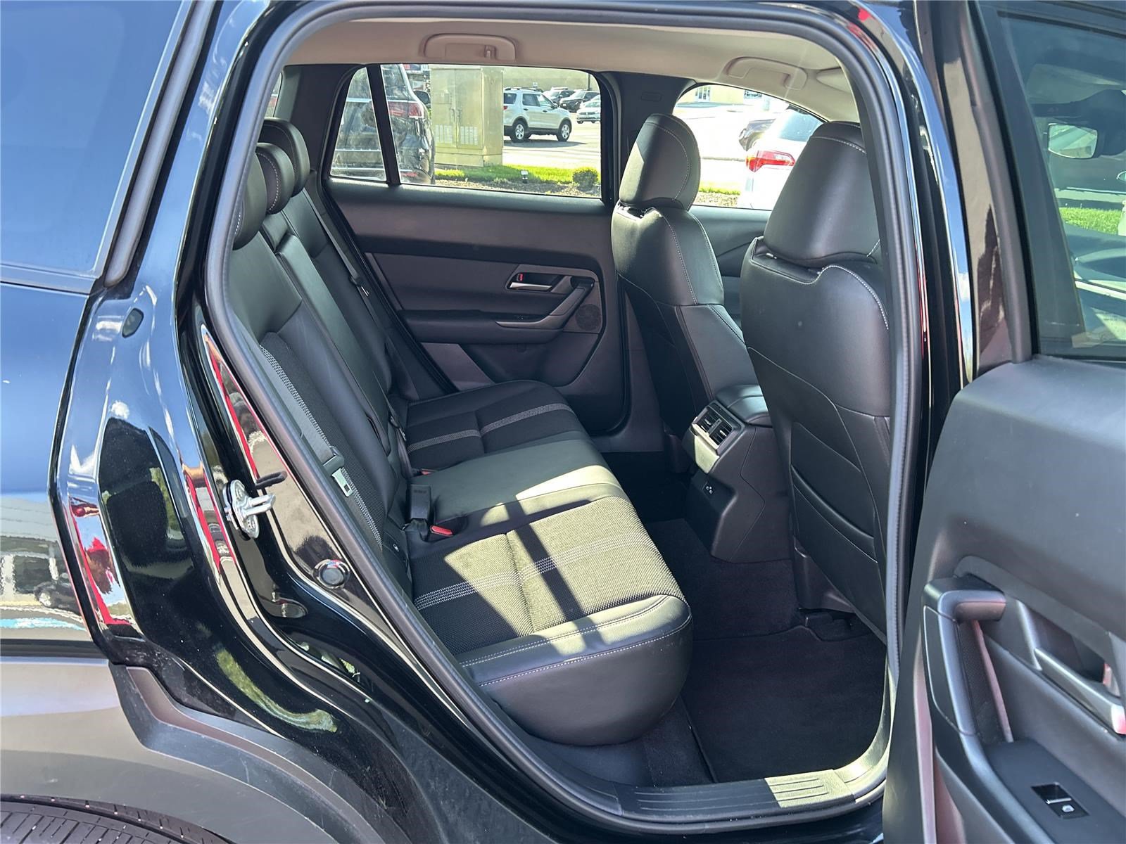Used 2025 MAZDA CX-50 AWD 2.5 S w/ Preferred Package image 13