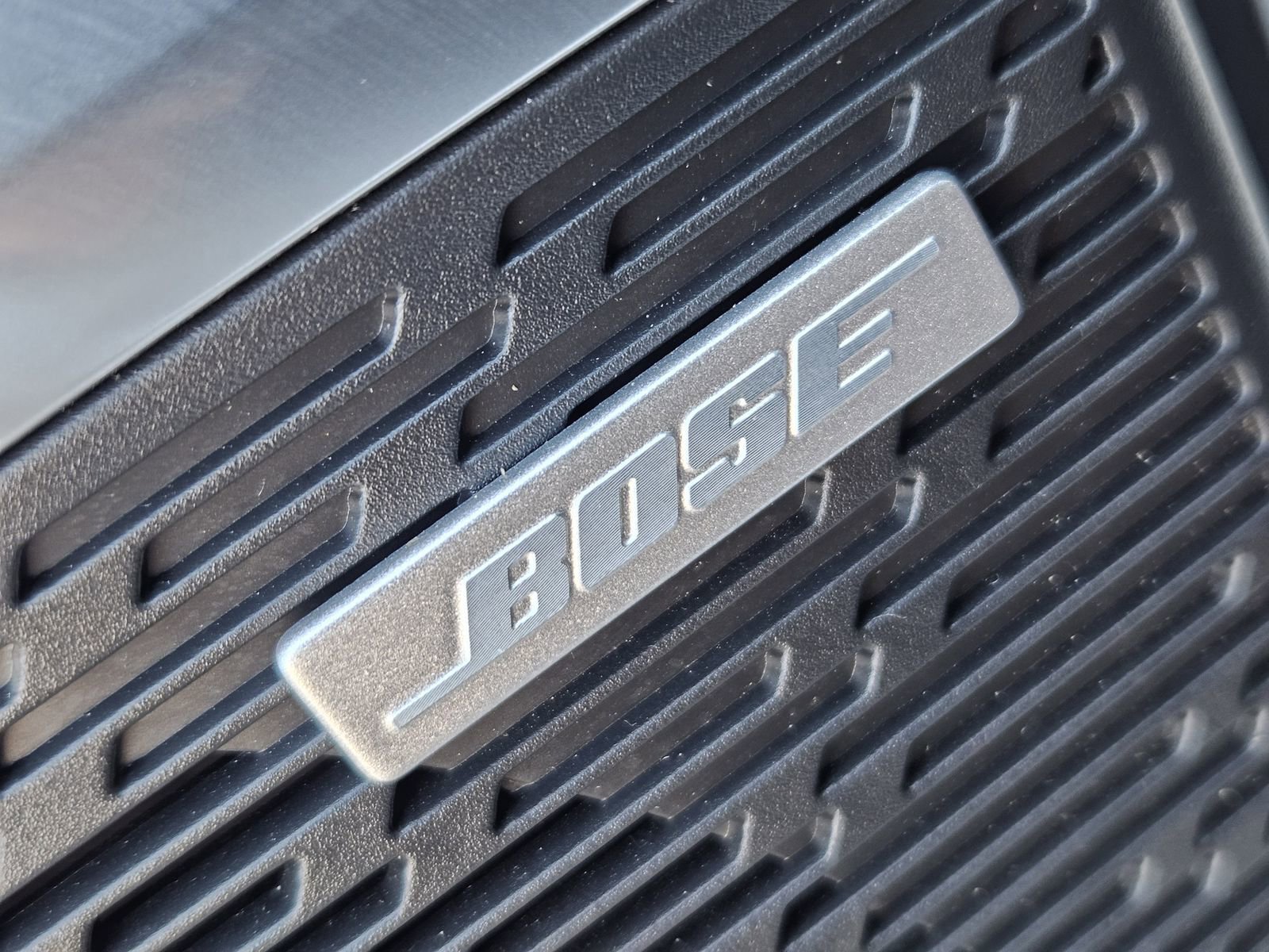 Used 2025 Buick Enclave Preferred image 32