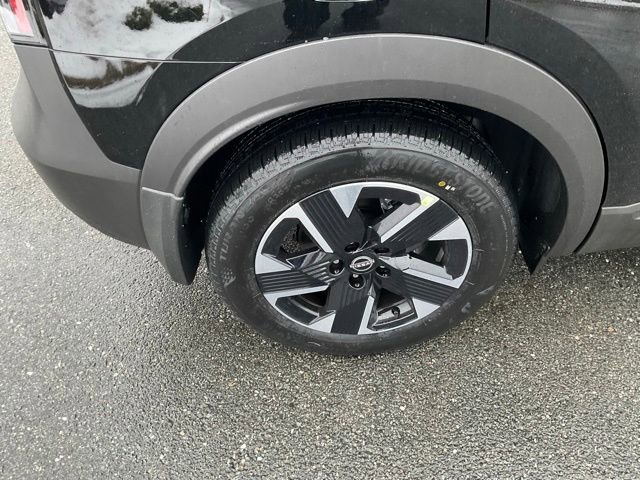 New 2026 Nissan Kicks SV w/ SV Premium Package image 7
