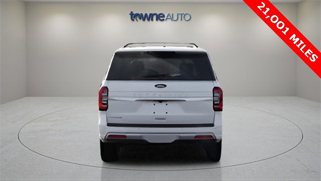 Used 2023 Ford Expedition Platinum image 4