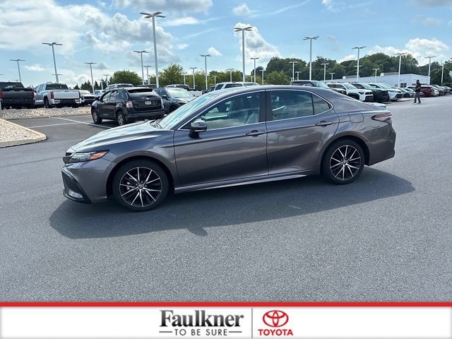 Used 2024 Toyota Camry SE FWD image 13