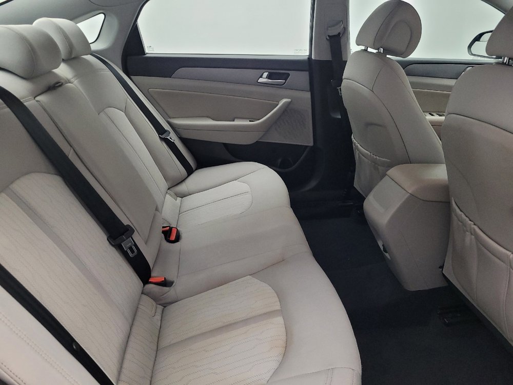 Used 2016 Hyundai Sonata SE image 19