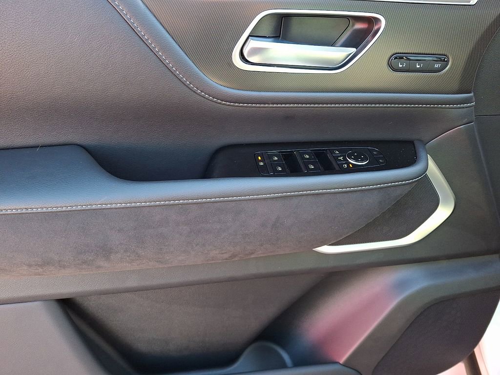 New 2026 INFINITI QX80 Luxe w/ Cargo Package image 9