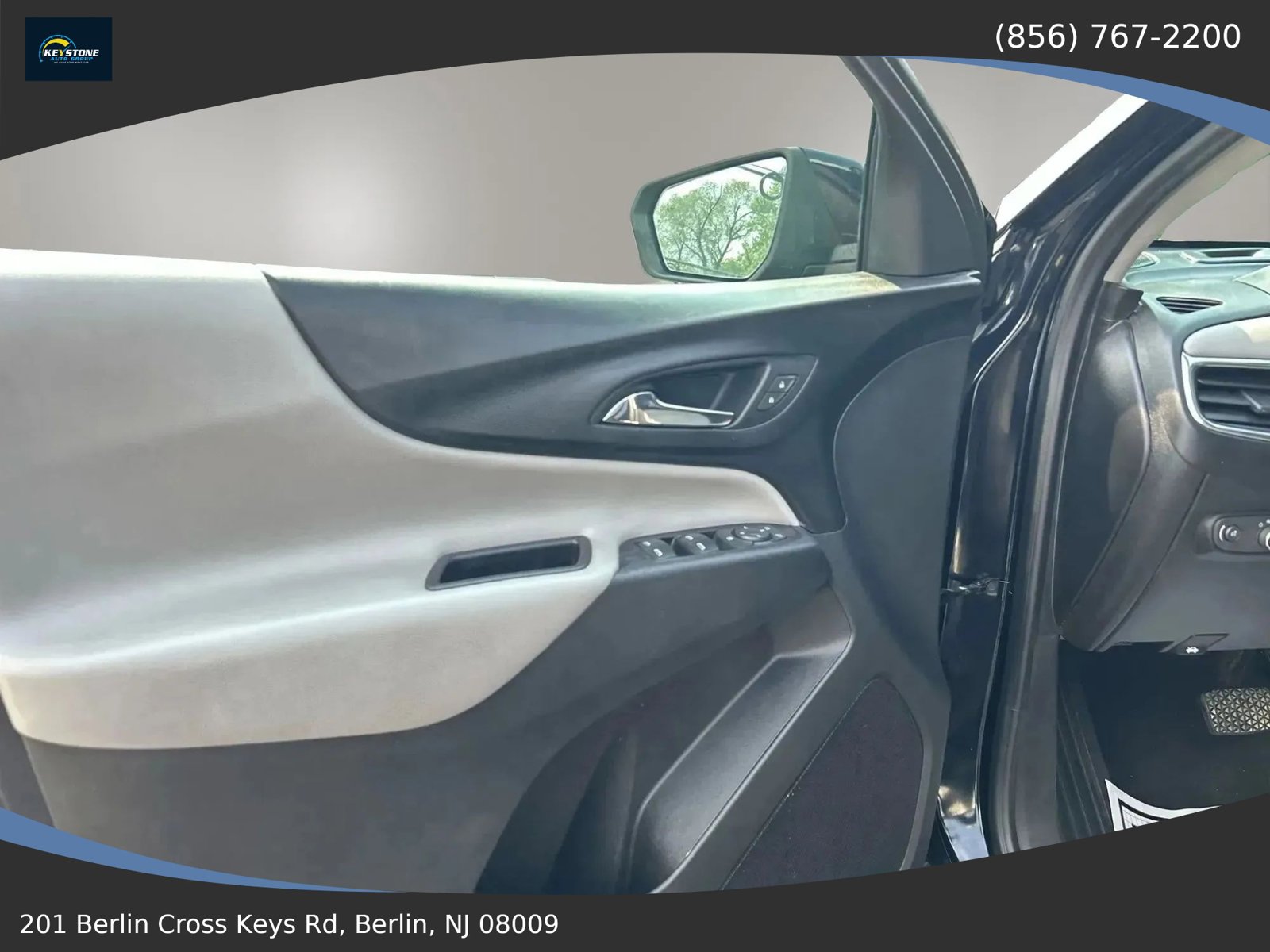 Used 2020 Chevrolet Equinox LT FWD image 21