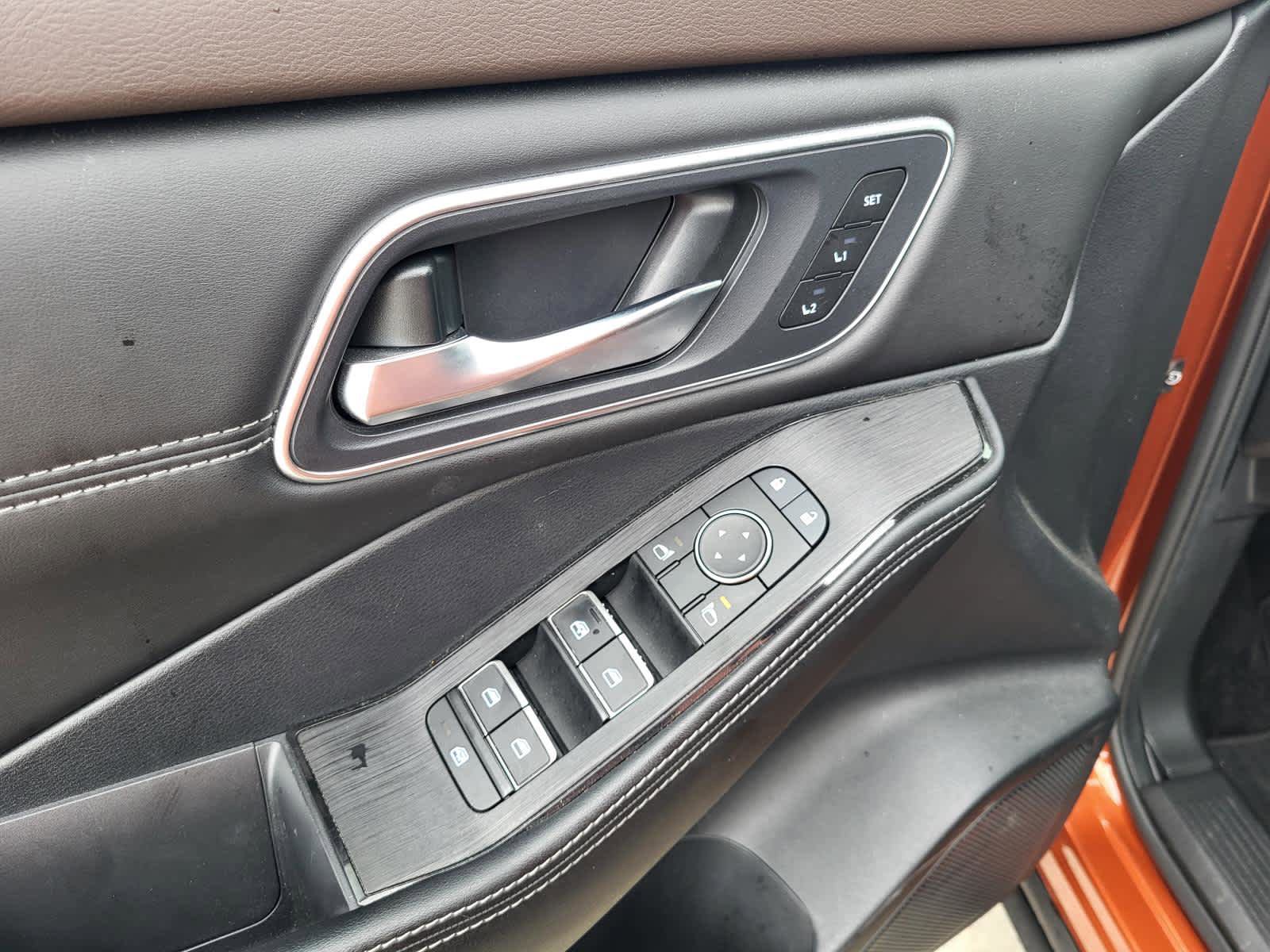 Used 2023 Nissan Rogue Platinum w/ Platinum Premium Package image 15
