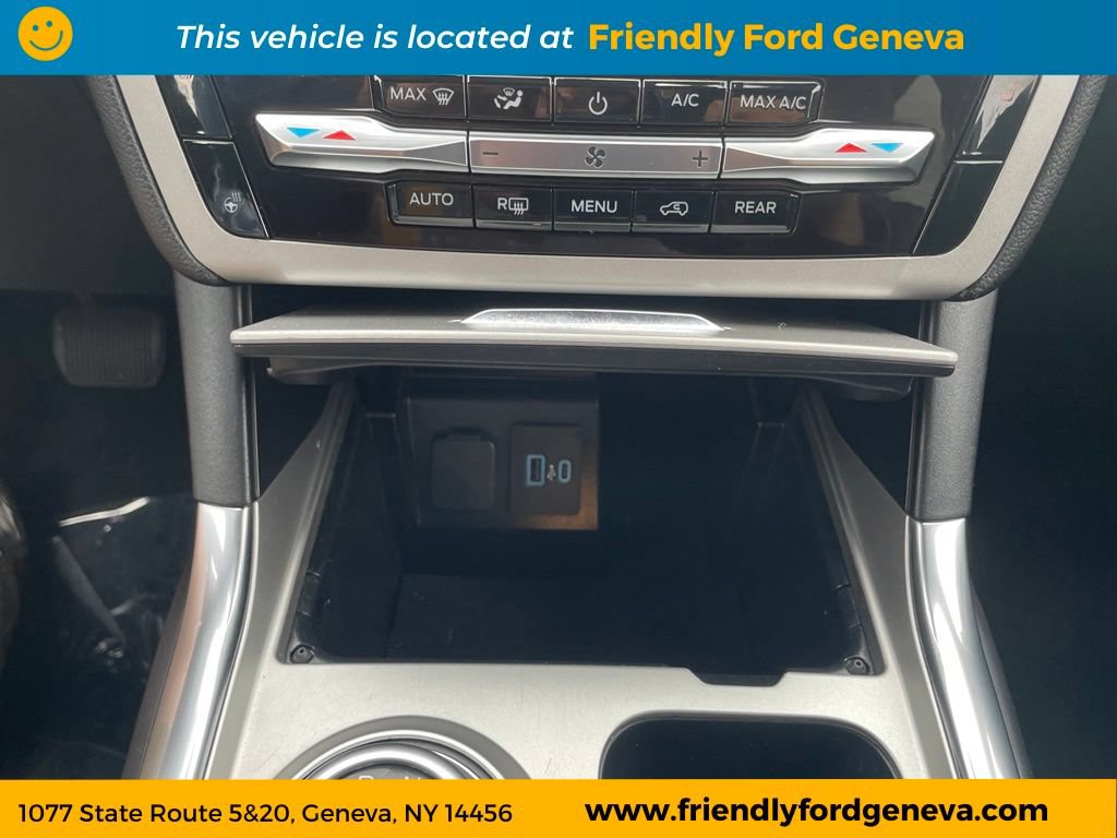 Used 2023 Ford Explorer XLT w/ Equipment Group 202A AWD/4WD image 23