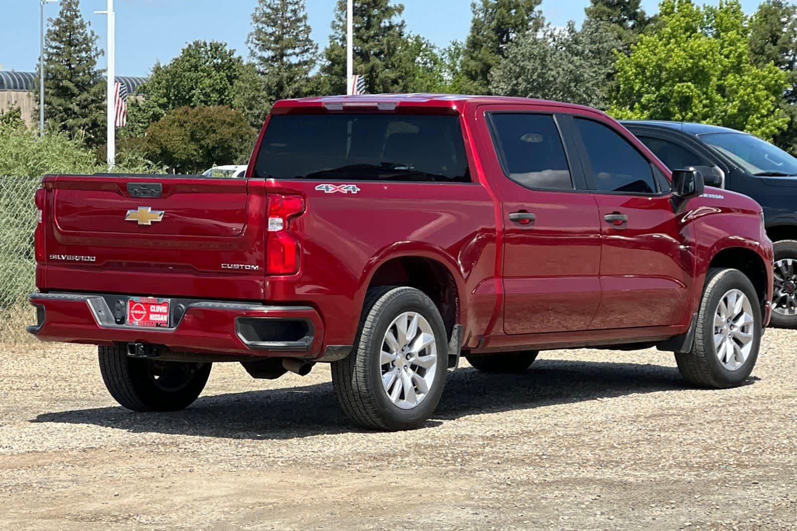 Used 2021 Chevrolet Silverado 1500 Custom AWD/4WD image 3