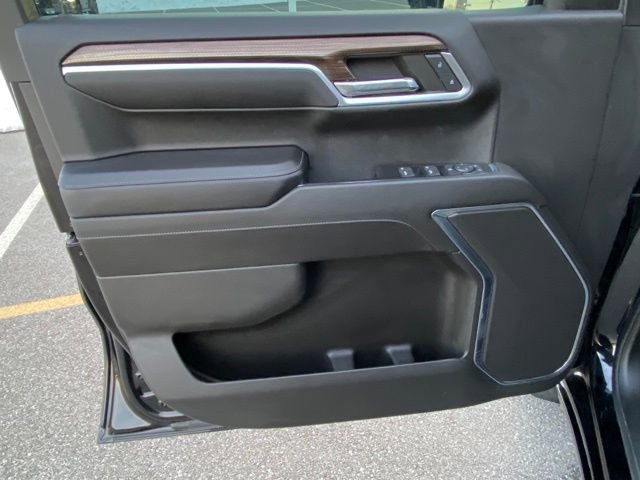 Used 2023 Chevrolet Silverado 1500 LT image 9