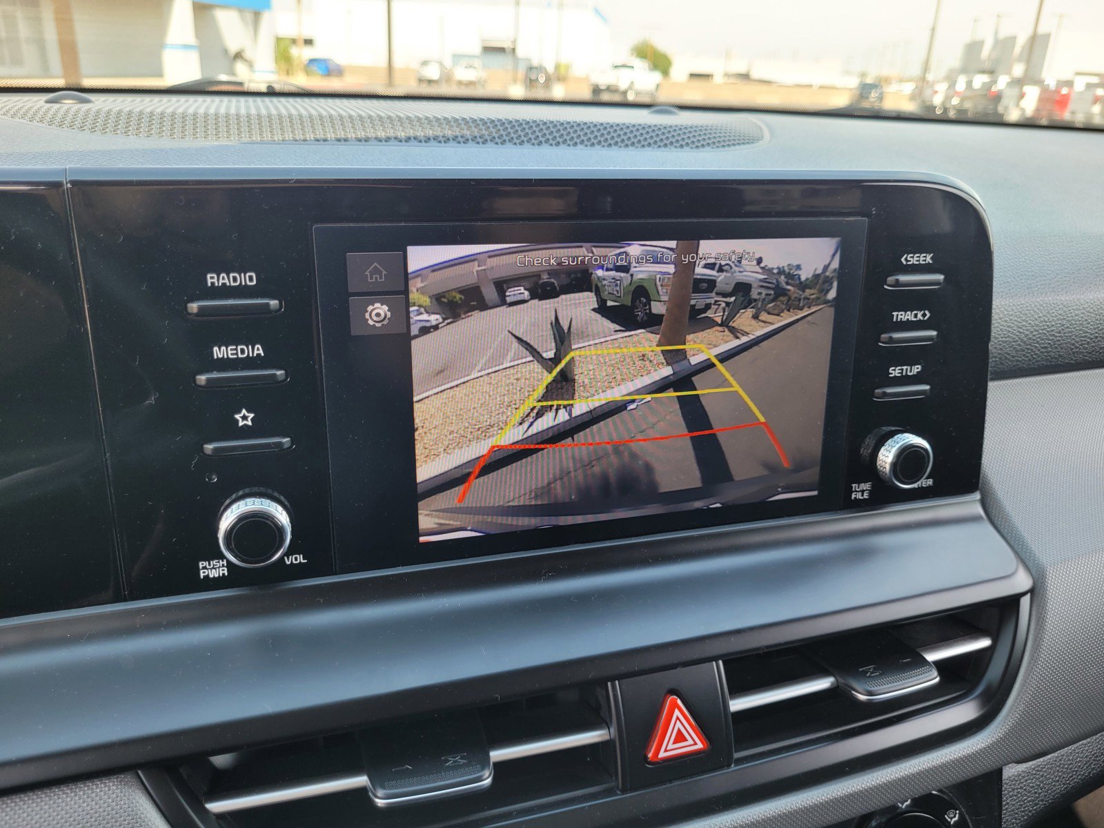 Used 2024 Kia Seltos LX AWD/4WD image 16