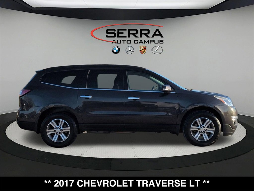 Used 2017 Chevrolet Traverse LT image 12