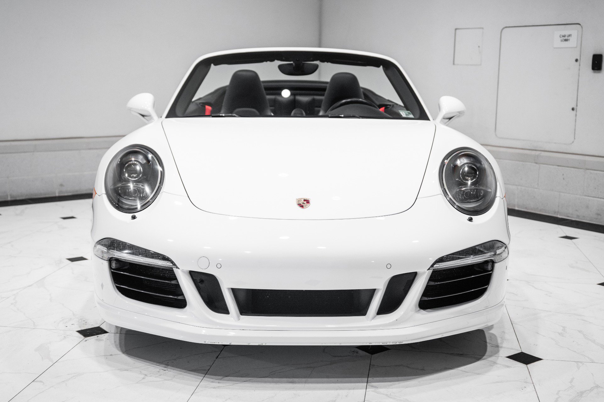 Used 2016 Porsche 911 Carrera GTS image 4