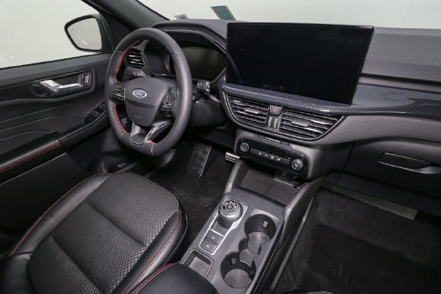 Used 2024 Ford Escape ST-Line w/ Tech Pack #1 AWD/4WD image 17