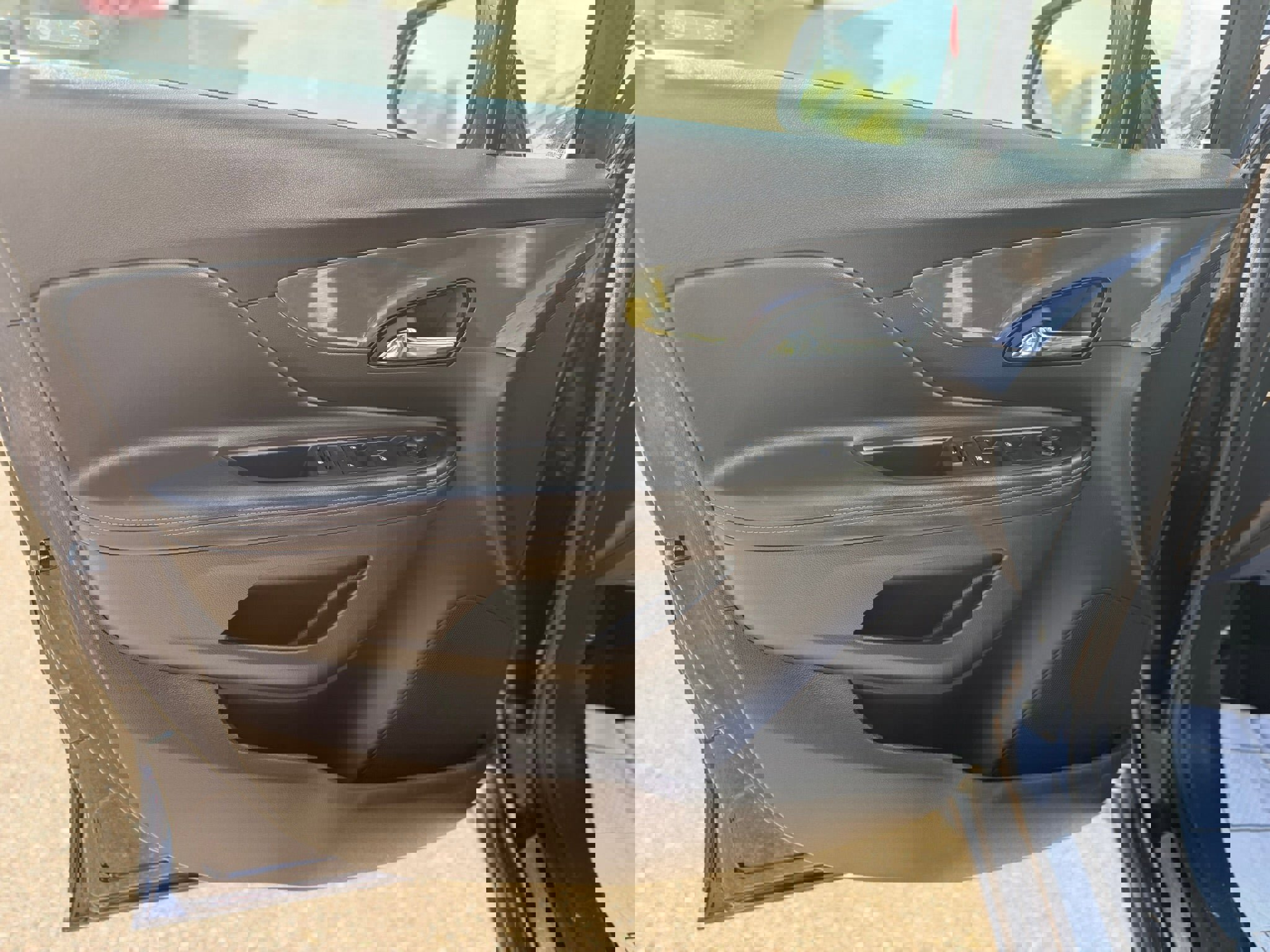 Used 2022 Buick Encore Preferred w/ Safety Package image 9