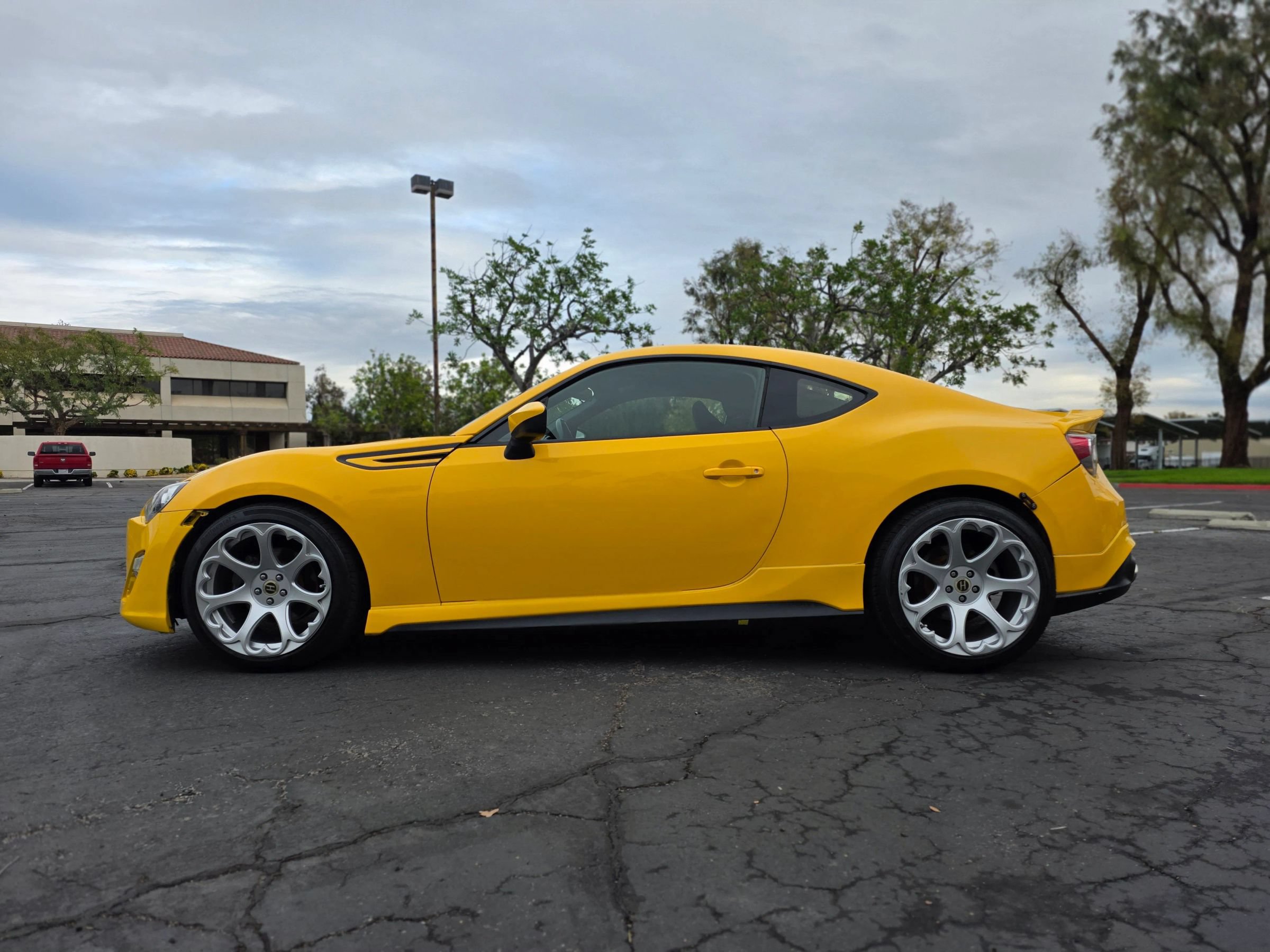 Used 2015 Scion FR-S Release Series 1.0 RWD image 7