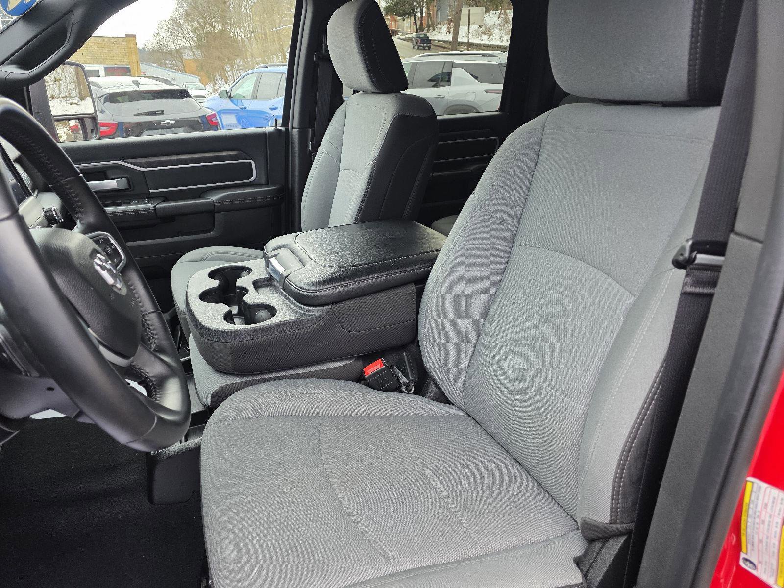 Used 2024 RAM 2500 Big Horn w/ Bed Utility Group image 13