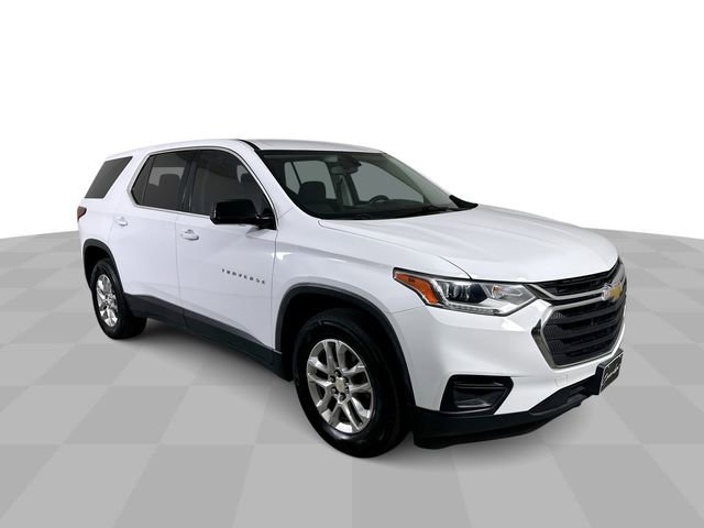 Used 2018 Chevrolet Traverse LS w/ LPO, Cargo Package FWD image 2