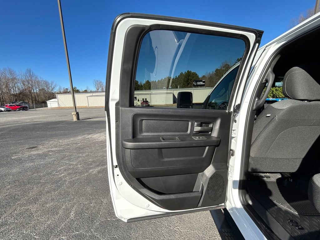 New 2026 RAM 2500 Tradesman AWD/4WD image 15