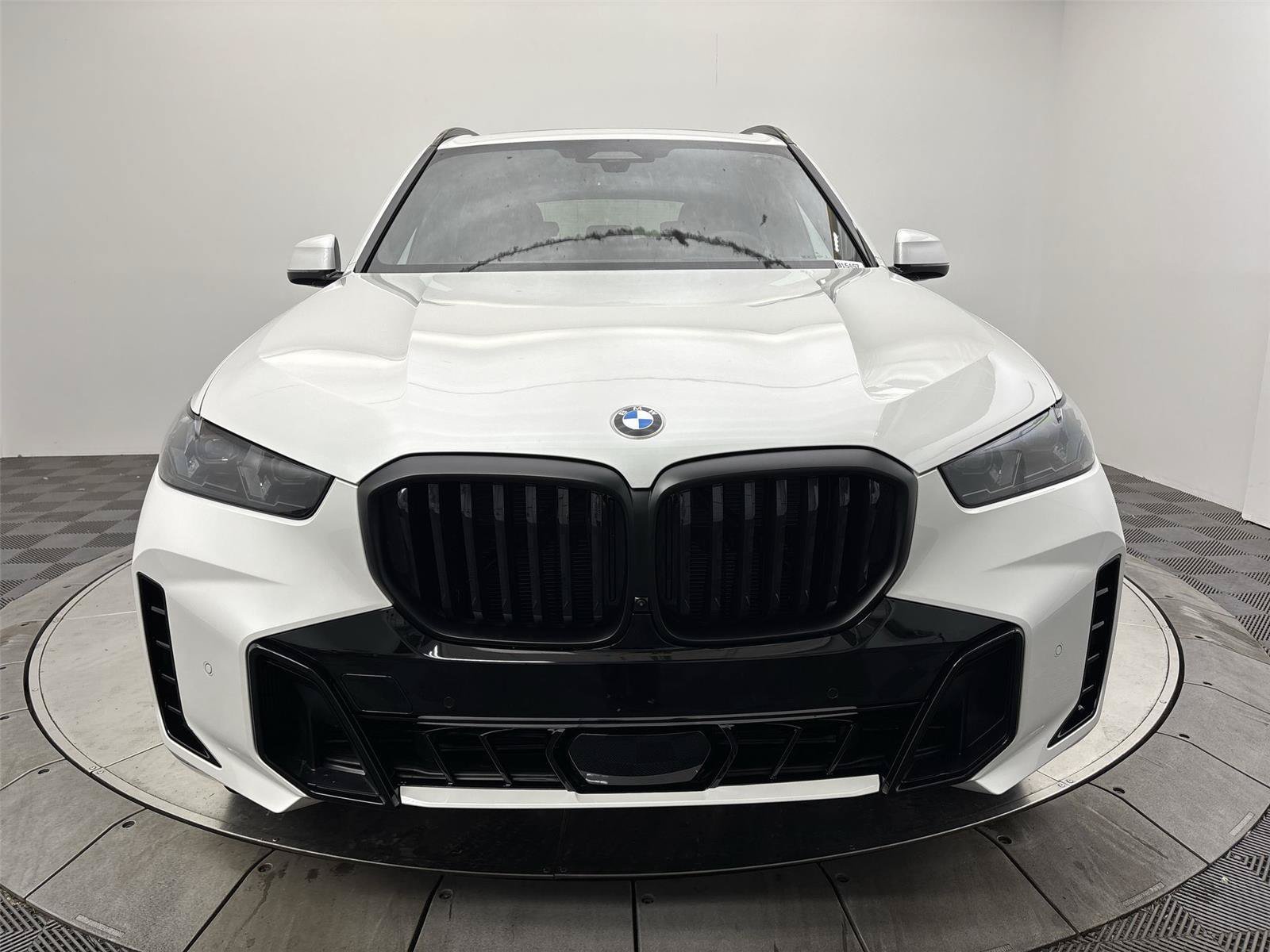 New 2026 BMW X5 xDrive40i w/ M Sport Package AWD/4WD image 14
