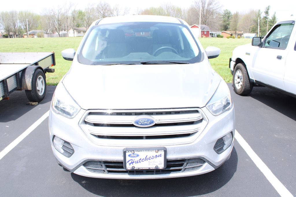 Used 2019 Ford Escape SE image 2