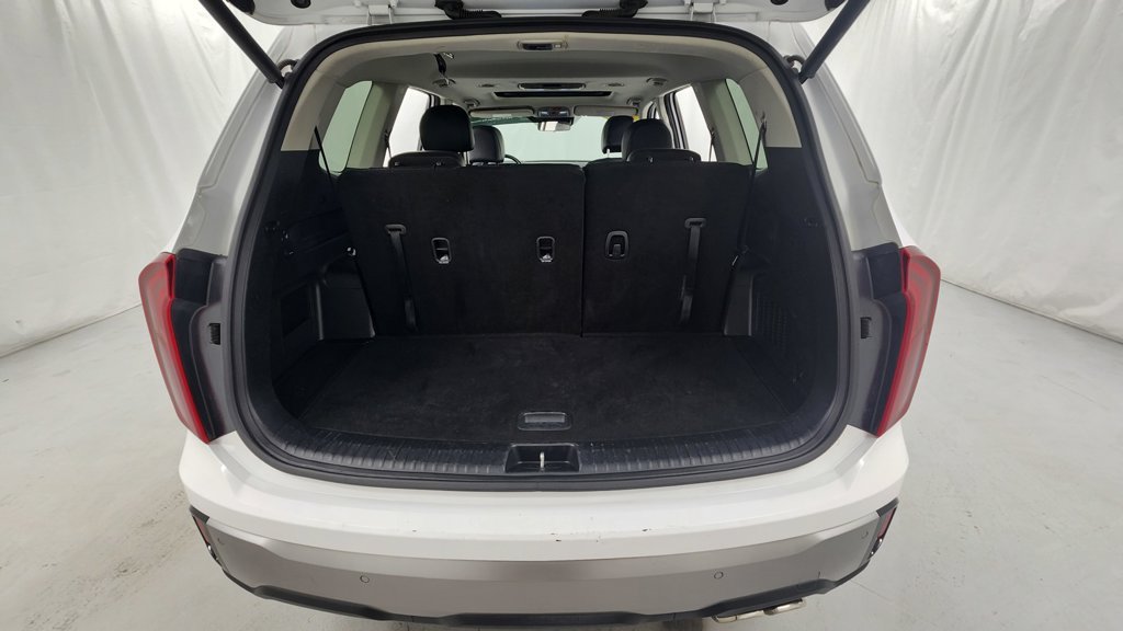 Used 2025 Kia Telluride S AWD/4WD image 18
