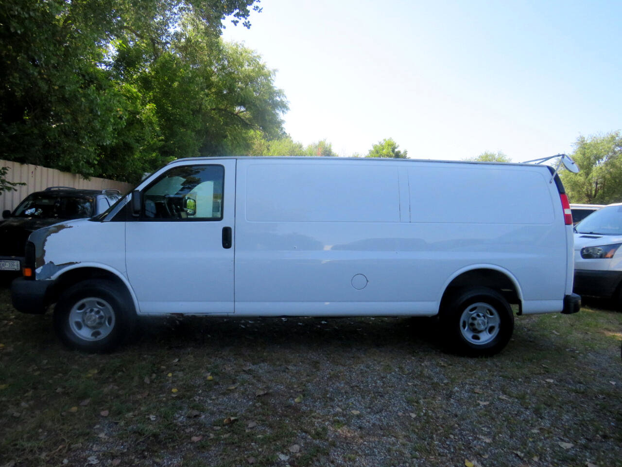Used 2009 Chevrolet Express 2500 Extended image 8