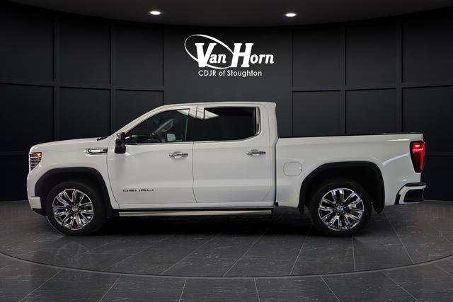 Used 2023 GMC Sierra 1500 Denali w/ Denali Reserve Package AWD/4WD image 4