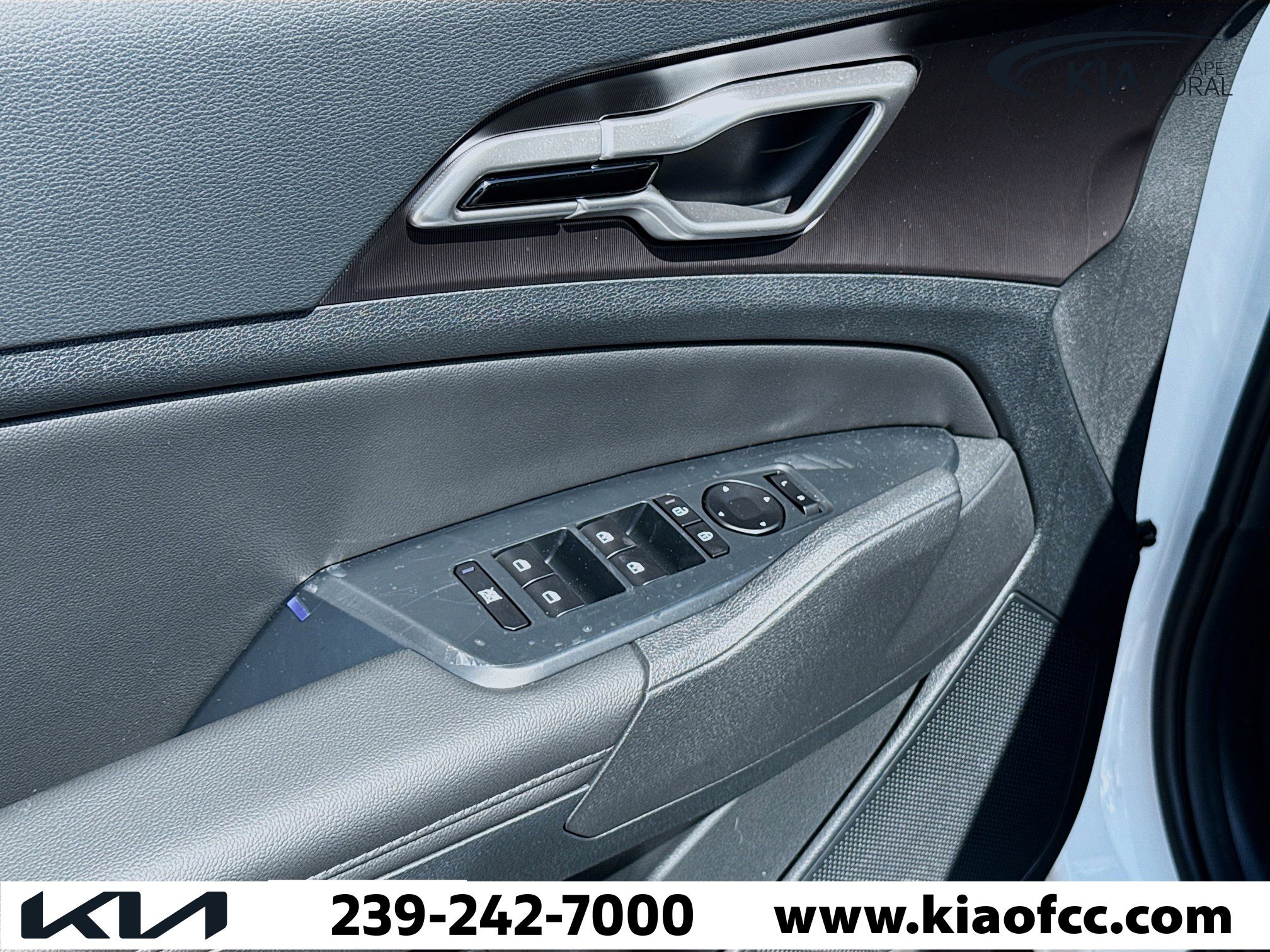 New 2026 Kia Sportage EX image 21