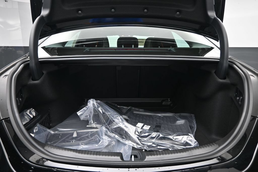 New 2026 Mercedes-Benz C 300 4MATIC Sedan image 21