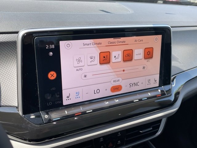 New 2025 Volkswagen Atlas Peak Edition SE image 15