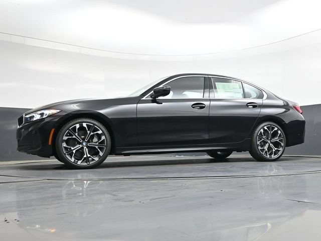 Certified 2026 BMW 330i Sedan w/ Premium Package RWD image 35