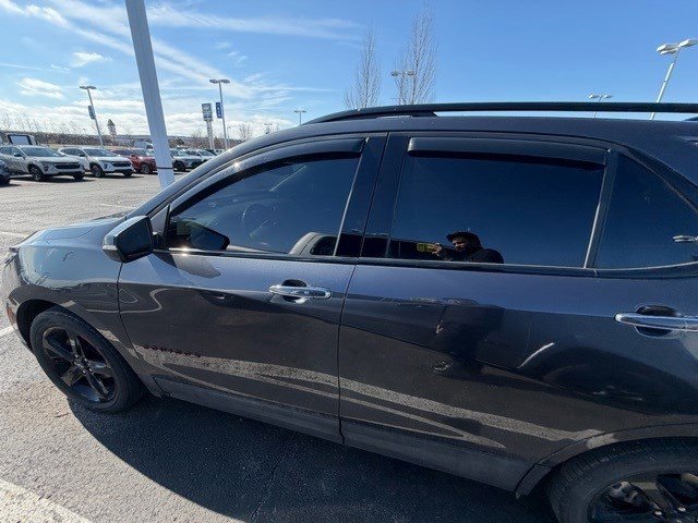 Used 2022 Chevrolet Equinox Premier image 13