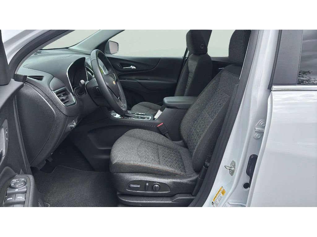 Used 2023 Chevrolet Equinox LT AWD/4WD image 11