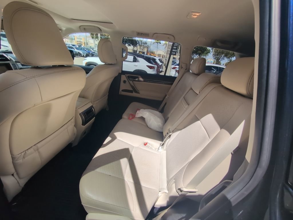 Certified 2020 Lexus GX 460 Luxury w/ Accessory Package image 14