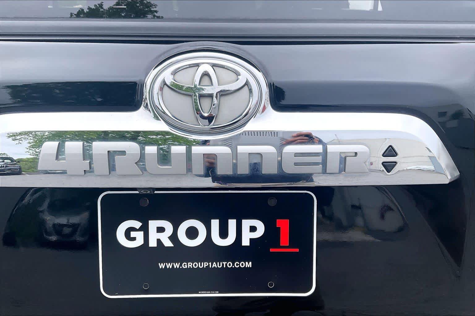 Used 2014 Toyota 4Runner Limited AWD/4WD image 32