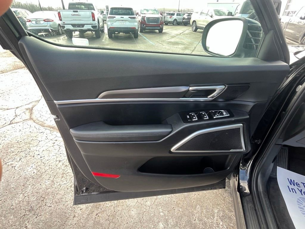 Used 2024 Kia Telluride LX image 21