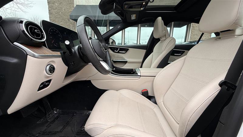 Used 2024 Mercedes-Benz C 300 Sedan image 9