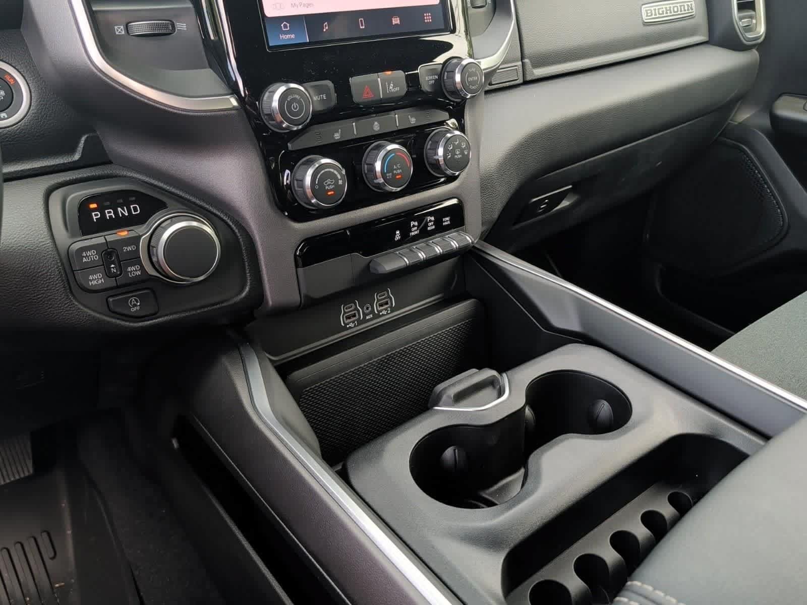 Used 2025 RAM 1500 Big Horn AWD/4WD image 23