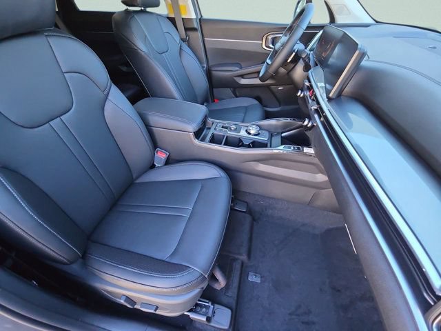 Used 2026 Kia Sorento EX w/ EX Premium Package FWD image 15