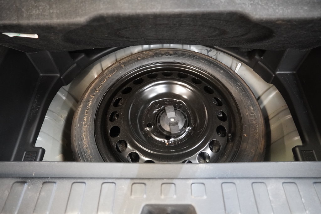Used 2019 Chevrolet Equinox LS FWD image 11