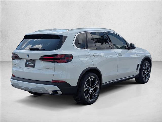 Used 2026 BMW X5 sDrive40i w/ Climate Comfort Package image 2