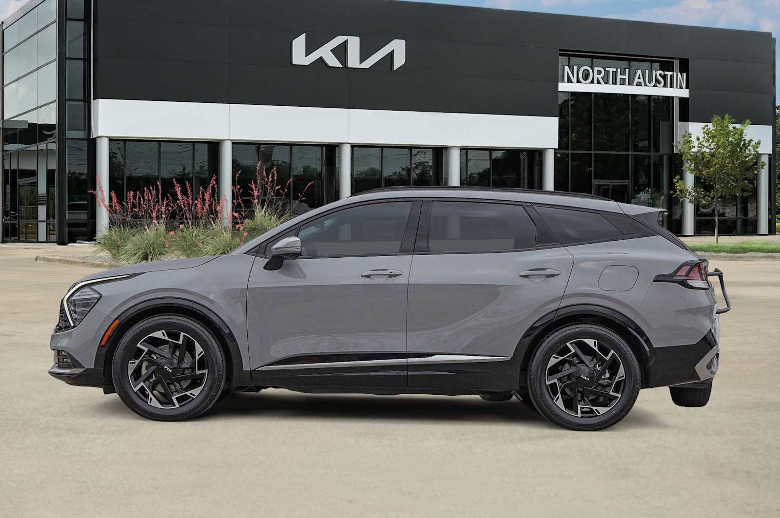 Certified 2023 Kia Sportage SX image 4